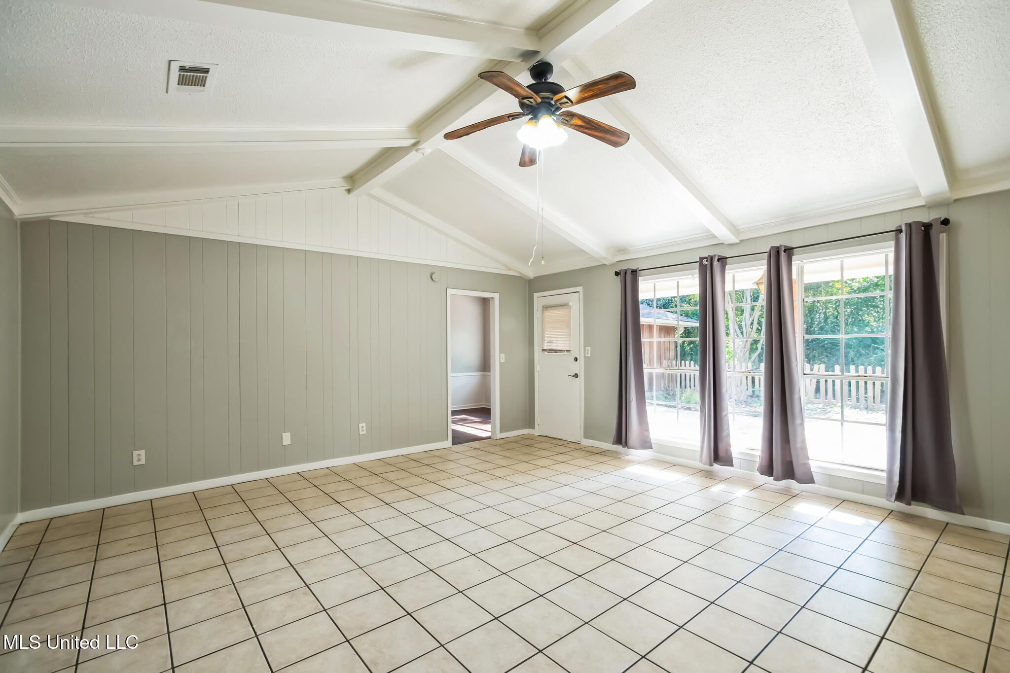 102 Friars Cove Clinton, MS 39056 - Photo 16 of 27 19_102_Friars_Cove_Clinton_MS_39056_USA-