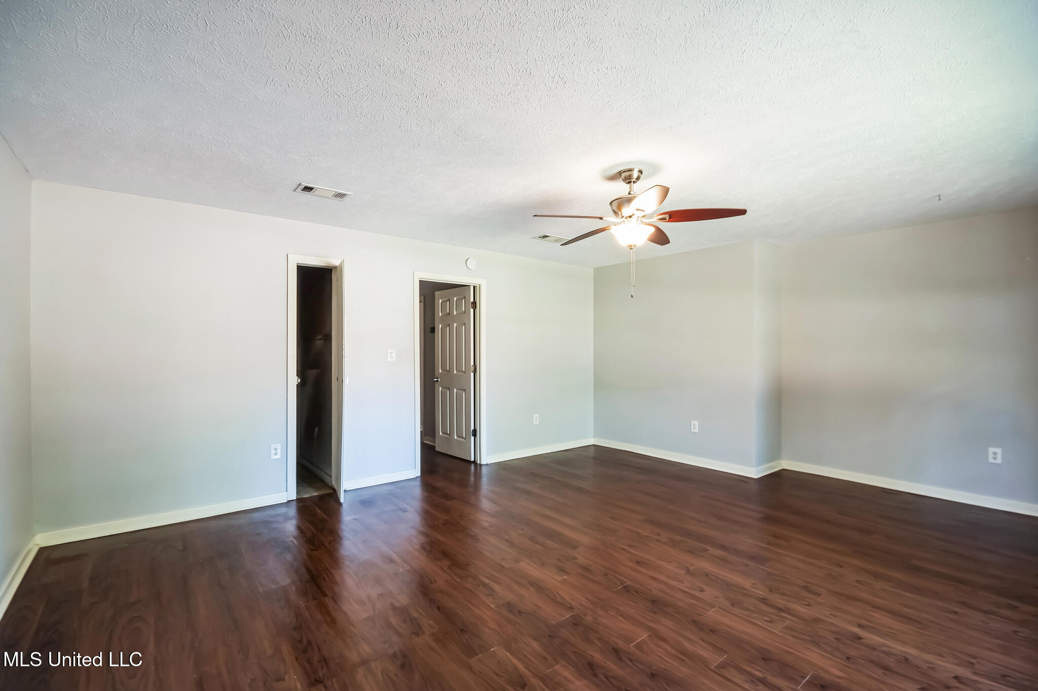 102 Friars Cove Clinton, MS 39056 - Photo 27 of 27 30_102_Friars_Cove_Clinton_MS_39056_USA-