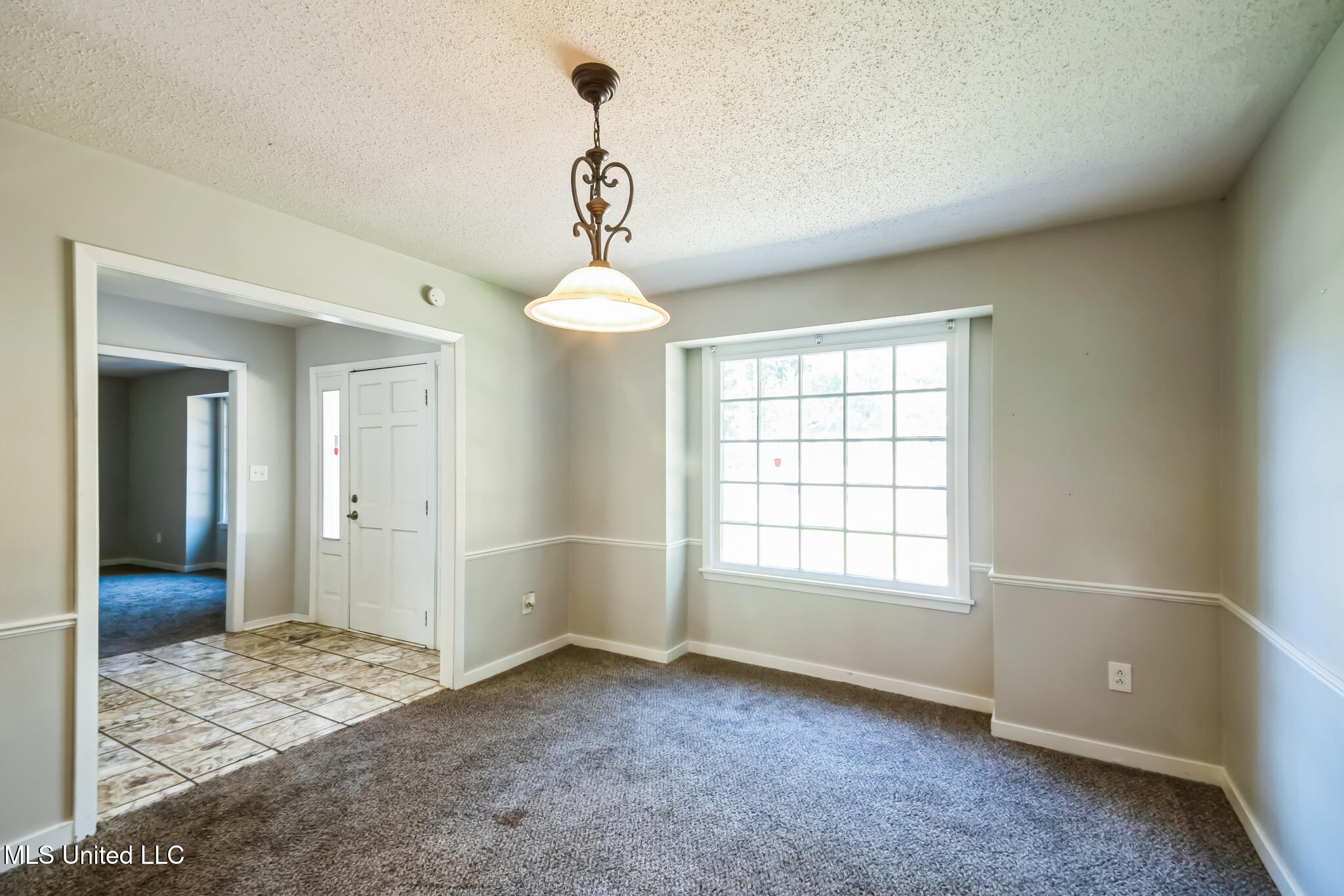 102 Friars Cove Clinton, MS 39056 - Photo 8 of 27 06_102_Friars_Cove_Clinton_MS_39056_USA-