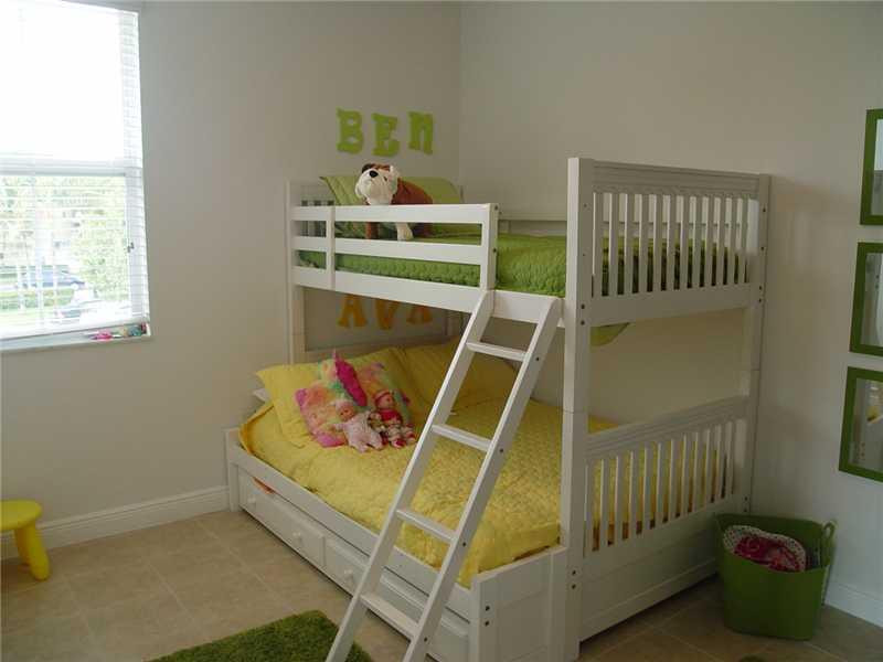 2851 Prospect Road, Unit 201 Tamarac, FL 33309 - Photo 11 of 19 Bedroom