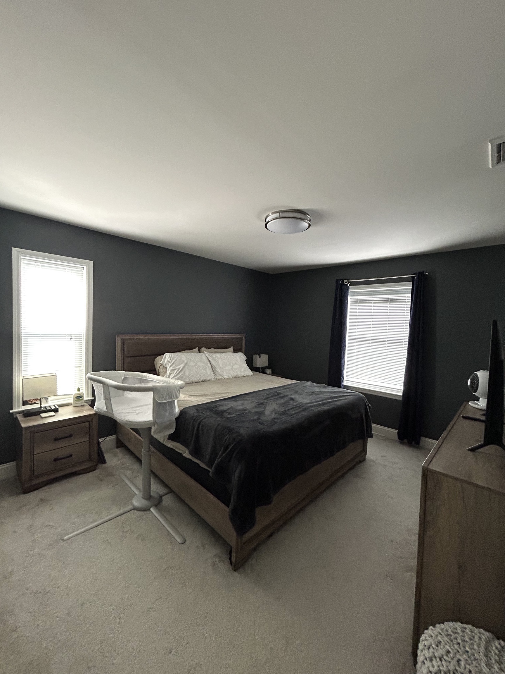 14 Linden Street, Unit C Norwalk, CT 06851 - Photo 8 of 16 a bedroom with a bed and dresser