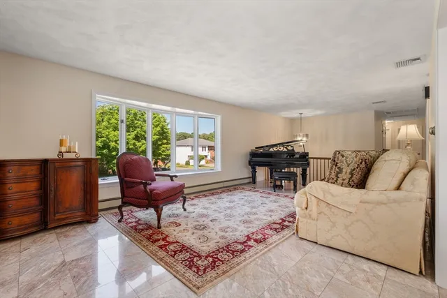 $1,300,000 | 6 Gavin Circle, Stoneham, MA 02180