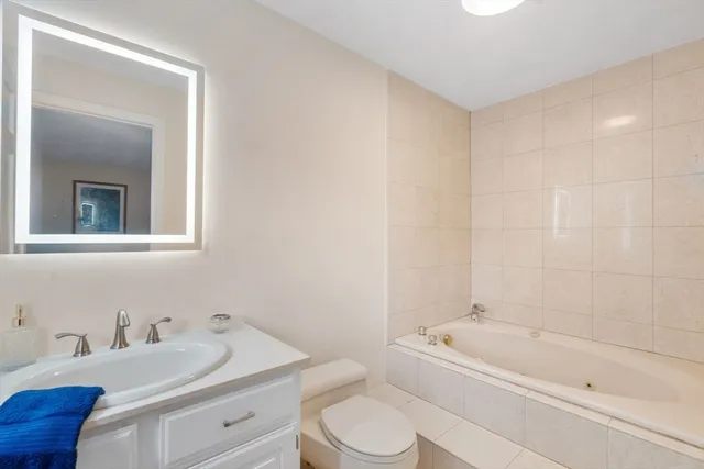 $1,300,000 | 6 Gavin Circle, Stoneham, MA 02180