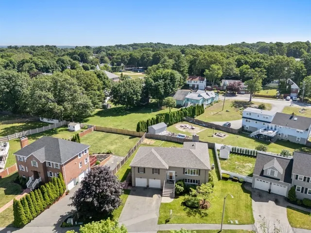 $1,300,000 | 6 Gavin Circle, Stoneham, MA 02180