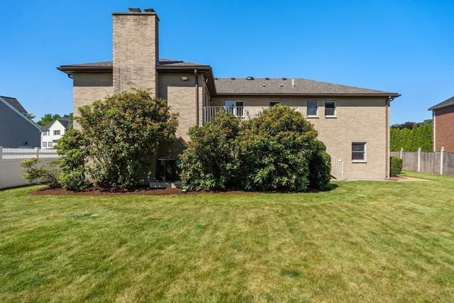 $1,300,000 | 6 Gavin Circle, Stoneham, MA 02180