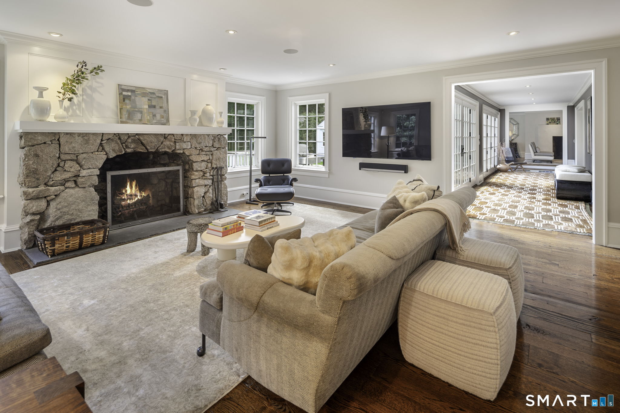 366 Hollow Tree Ridge Road Darien, CT 06820 - Photo 15 of 37