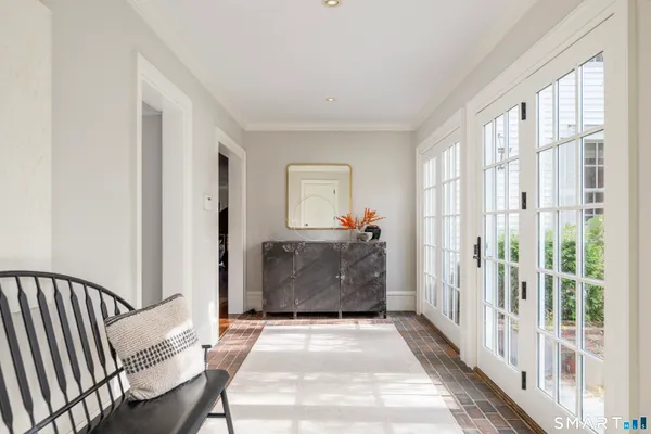 $6,195,000 | 366 Hollow Tree Ridge Road, Darien, CT 06820