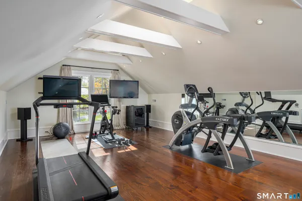 $6,195,000 | 366 Hollow Tree Ridge Road, Darien, CT 06820