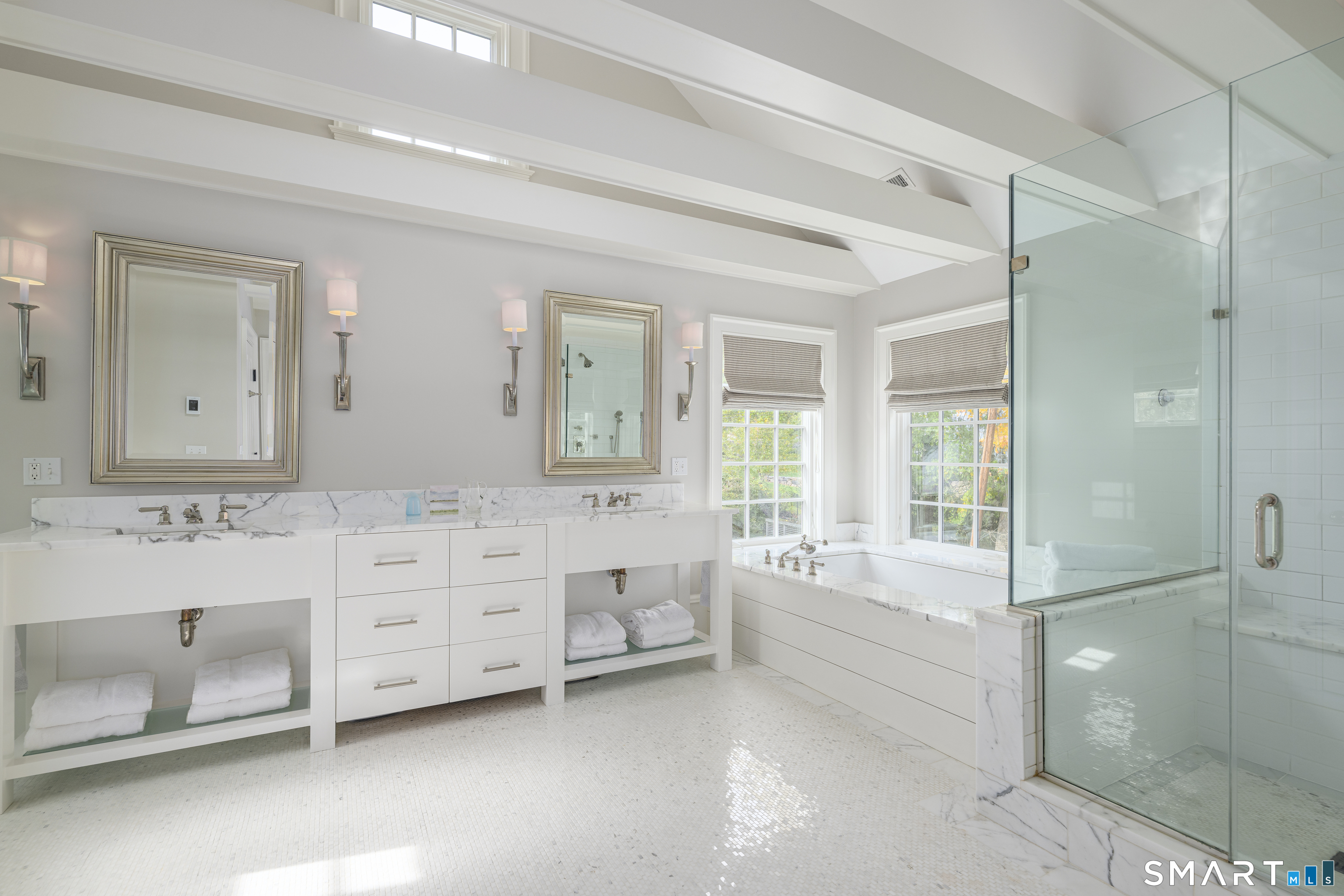 366 Hollow Tree Ridge Road Darien, CT 06820 - Photo 24 of 37