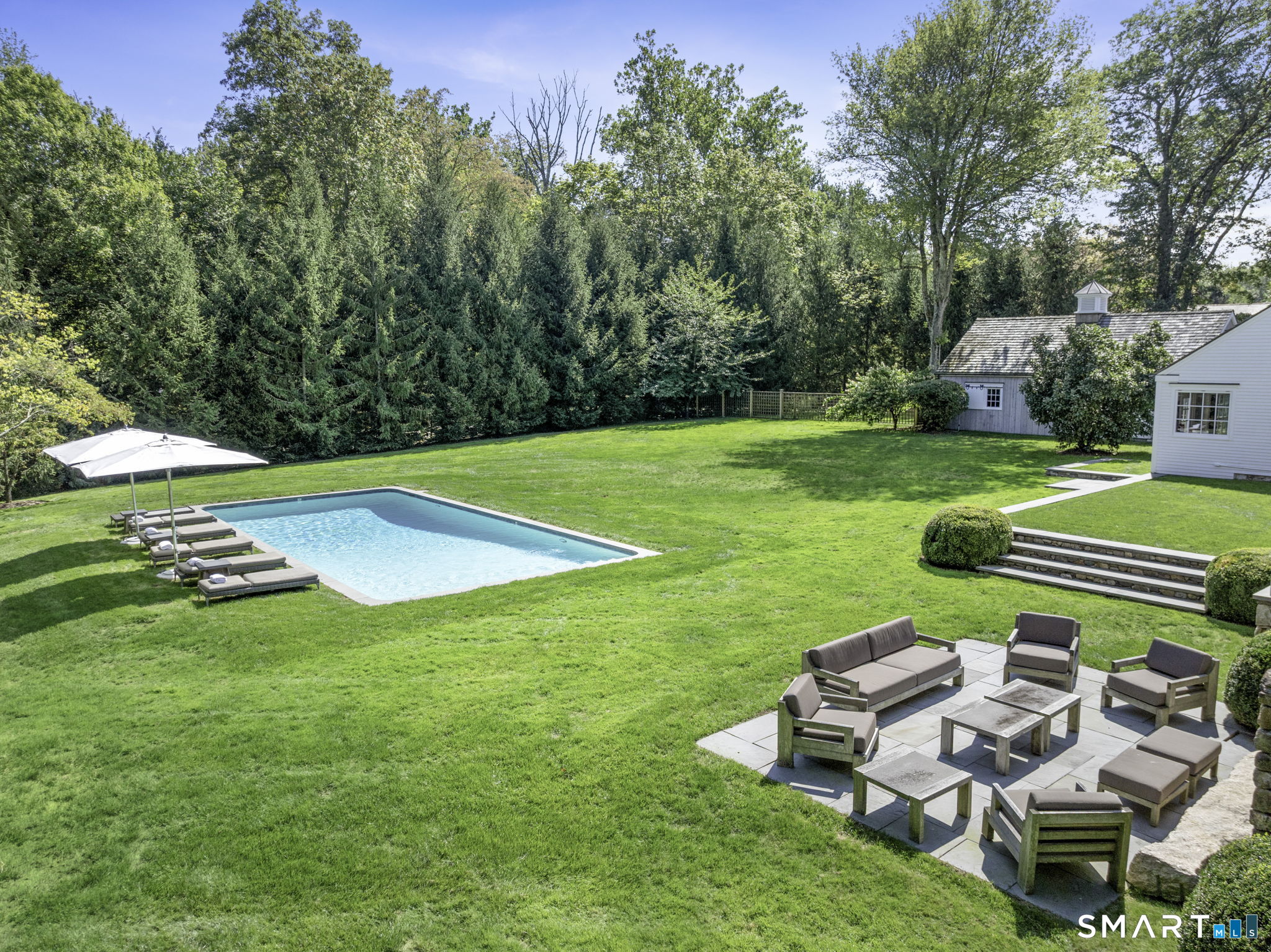 366 Hollow Tree Ridge Road Darien, CT 06820 - Photo 32 of 37