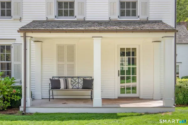 $6,195,000 | 366 Hollow Tree Ridge Road, Darien, CT 06820