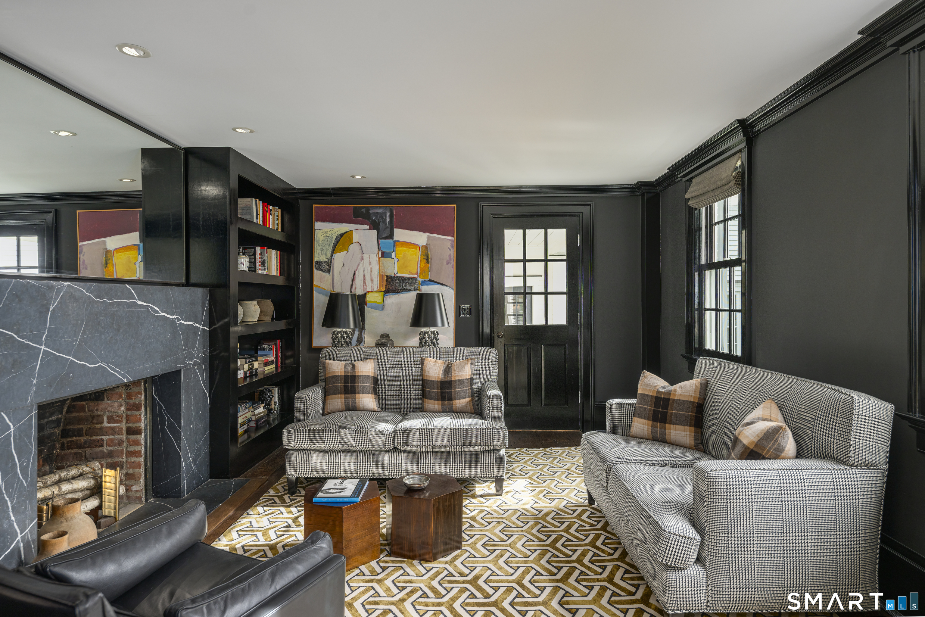 366 Hollow Tree Ridge Road Darien, CT 06820 - Photo 7 of 37