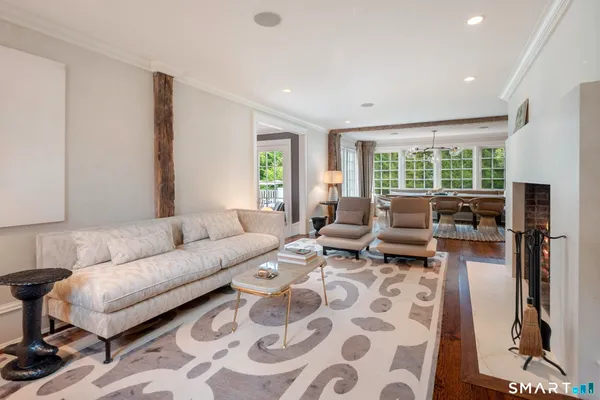 $6,195,000 | 366 Hollow Tree Ridge Road, Darien, CT 06820