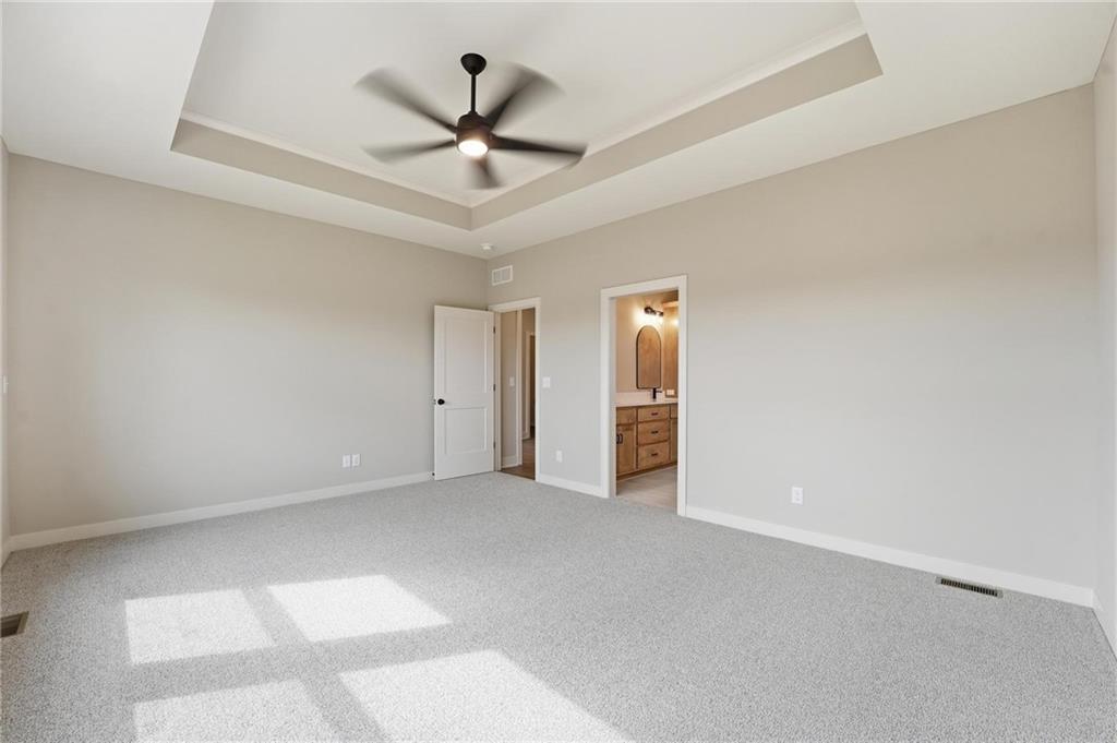 10503 North Liberty Street Kansas City, MO 64155 - Photo 12 of 51
