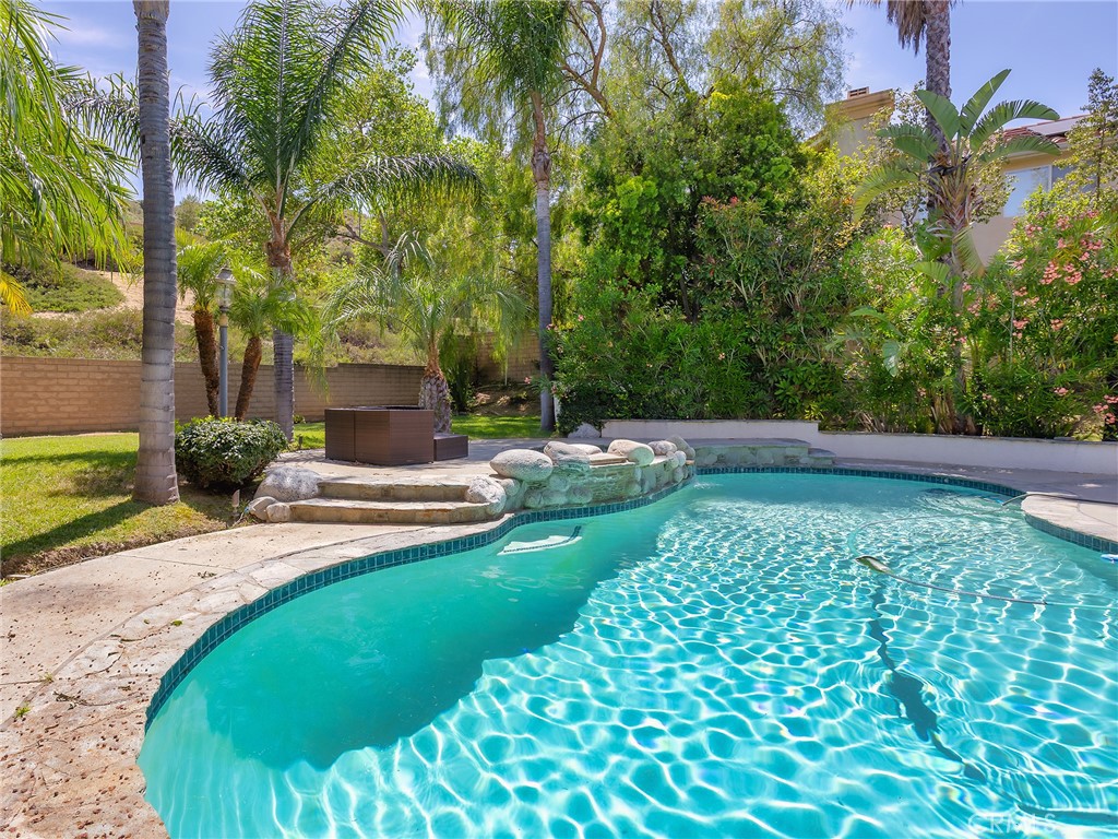 20316 Wynfreed Lane Porter Ranch, CA 91326 - Photo 40 of 51 a view of a garden with plants