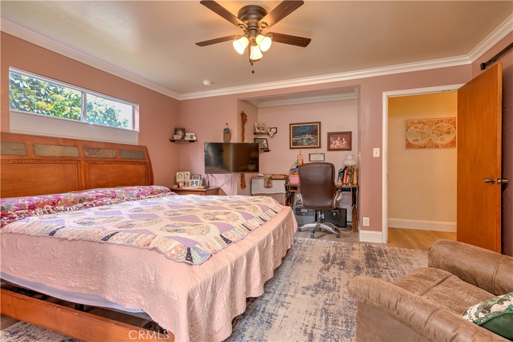 1044 Mt Ida Road Oroville, CA 95966 - Photo 27 of 44 a bedroom with a bed and window