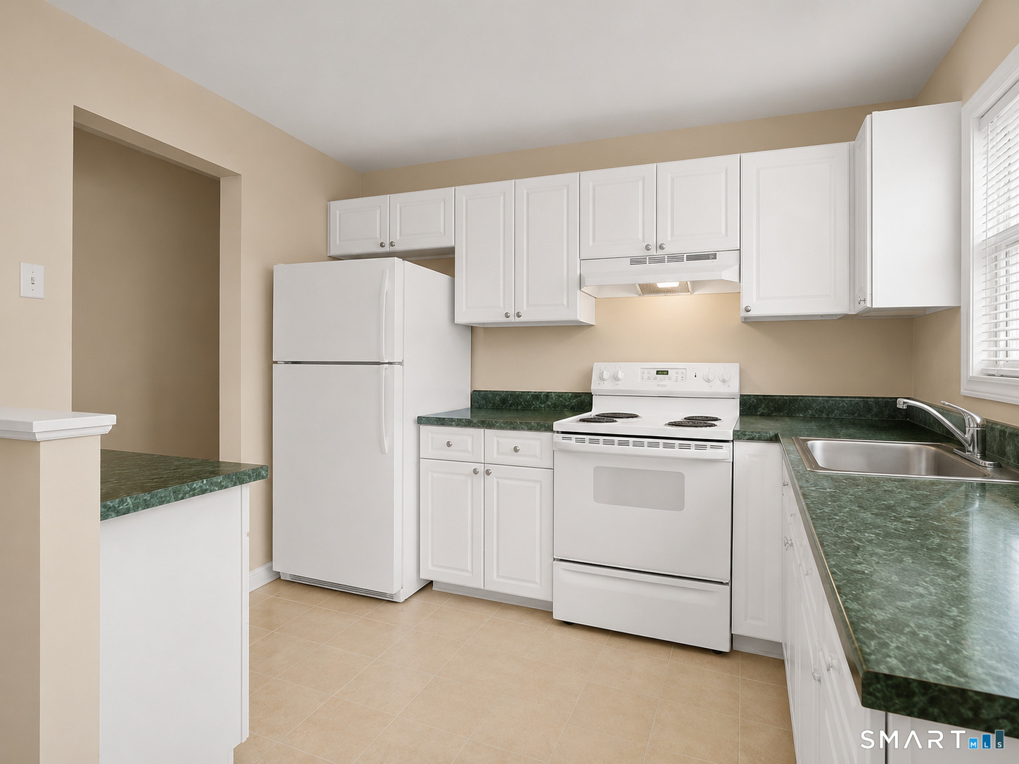 89 Carriage Path South, Unit 89 Milford, CT 06460 - Photo 7 of 12