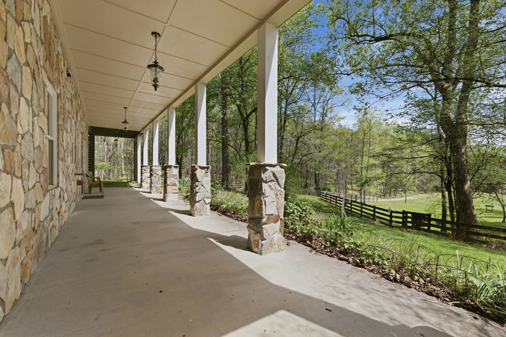 2685 Messer Road Young Harris, GA 30582 - Photo 3 of 77