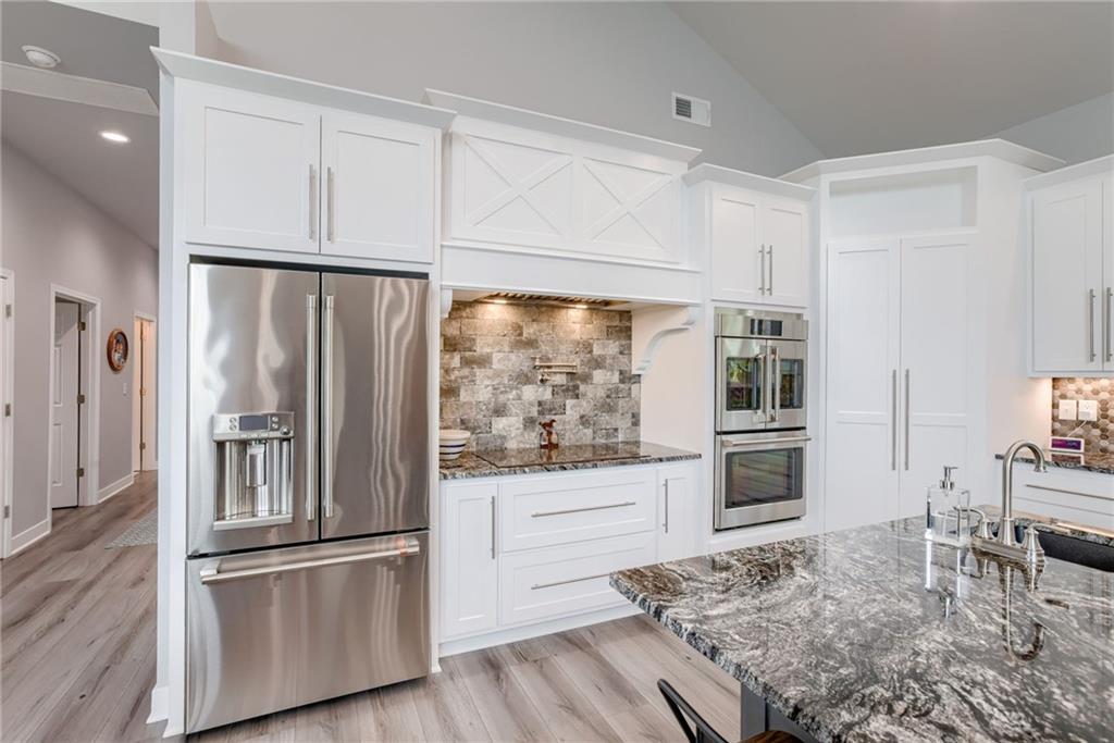 2 Northeast Stonum Road Lathrop, MO 64465 - Photo 8 of 59