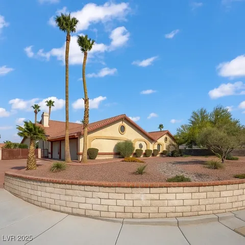 $1,100,000 | 2010 South Buffalo Drive, Las Vegas, NV 89117