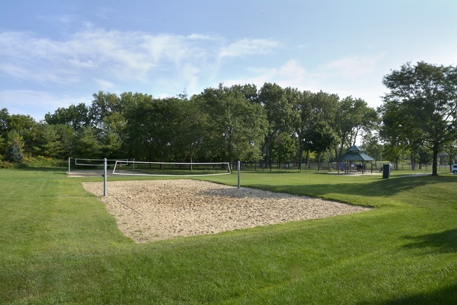1322 West Central Road Mount Prospect, IL 60056 - Photo 27 of 28 a view of a golf course