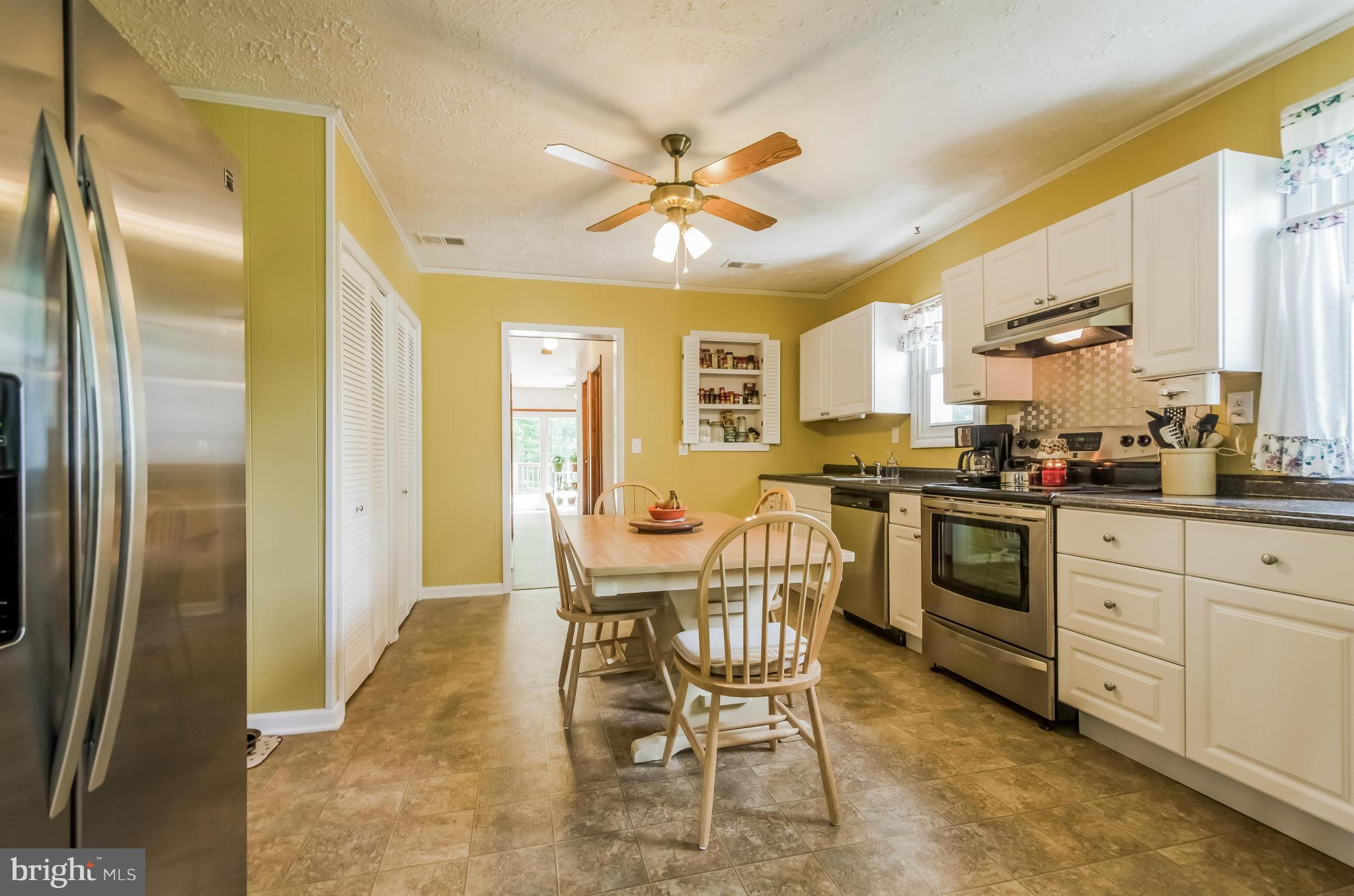 15862 Livingston Road Accokeek, MD 20607 - Photo 2 of 30 Kitchen