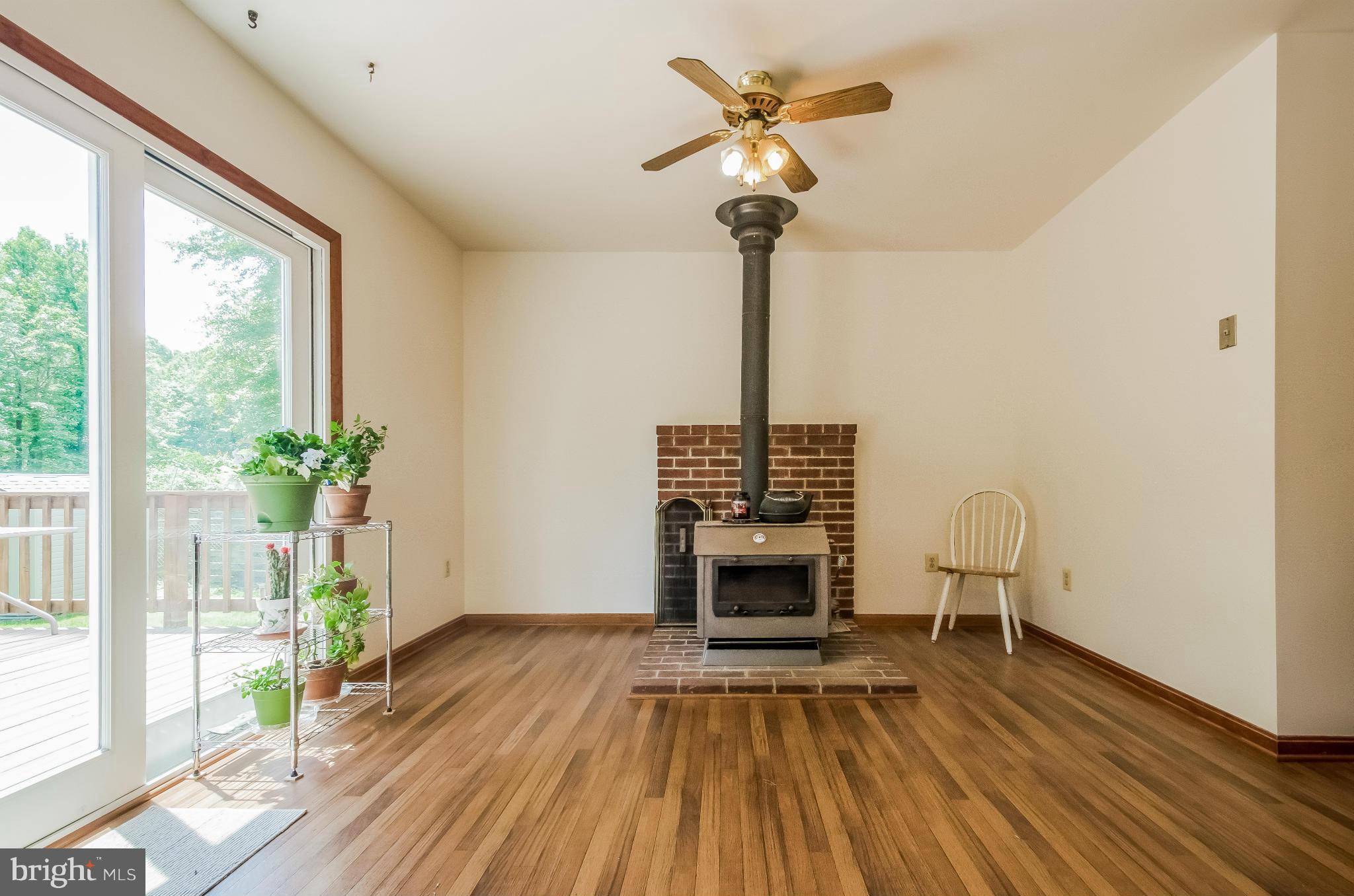 15862 Livingston Road Accokeek, MD 20607 - Photo 17 of 30 Family Room