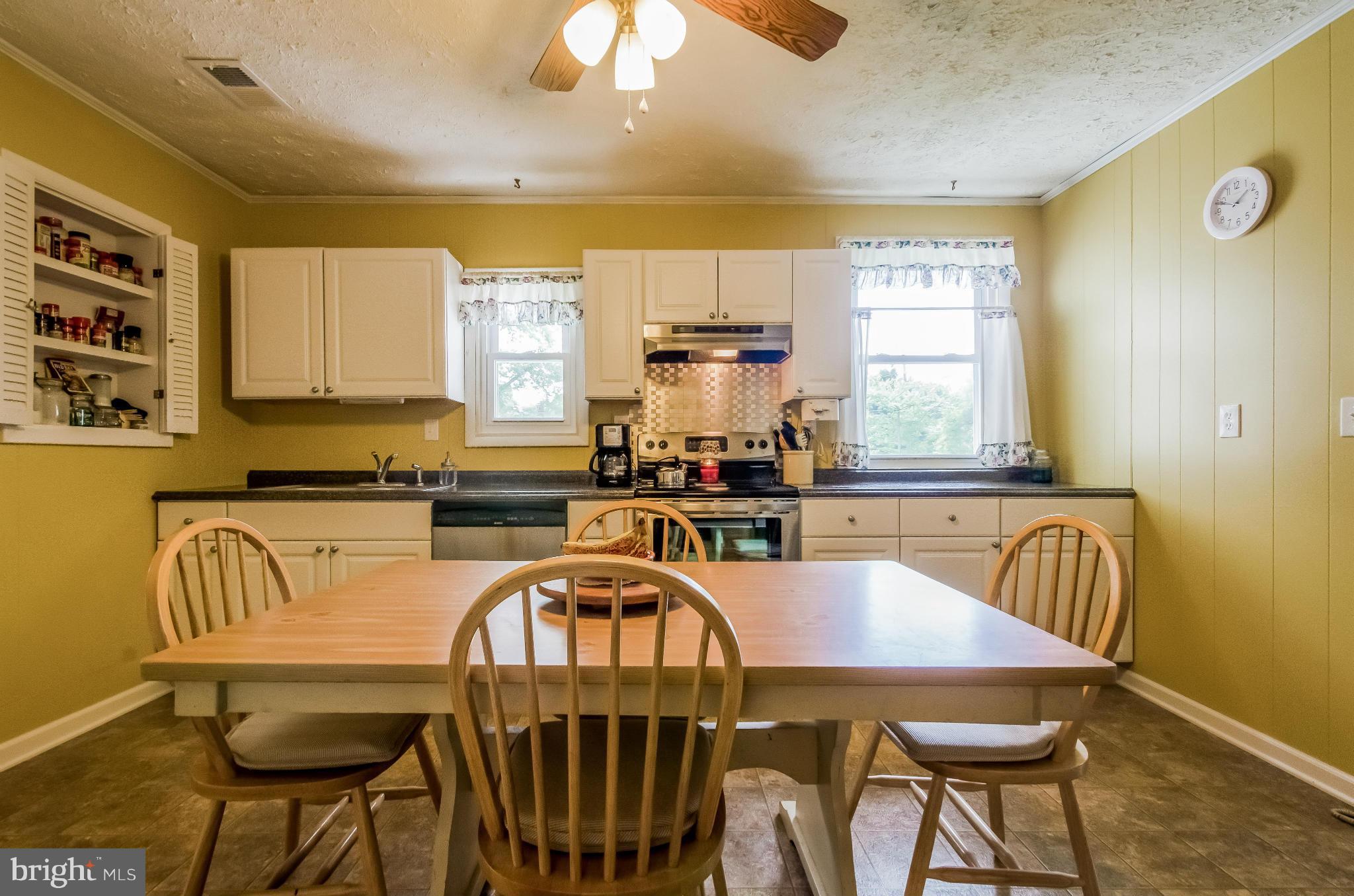 15862 Livingston Road Accokeek, MD 20607 - Photo 8 of 30 Kitchen