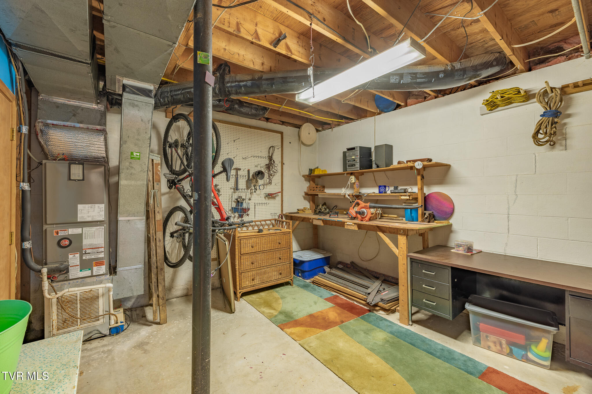 32209 Rambo Street Damascus, VA 24236 - Photo 18 of 24 1R9A1008-HDR