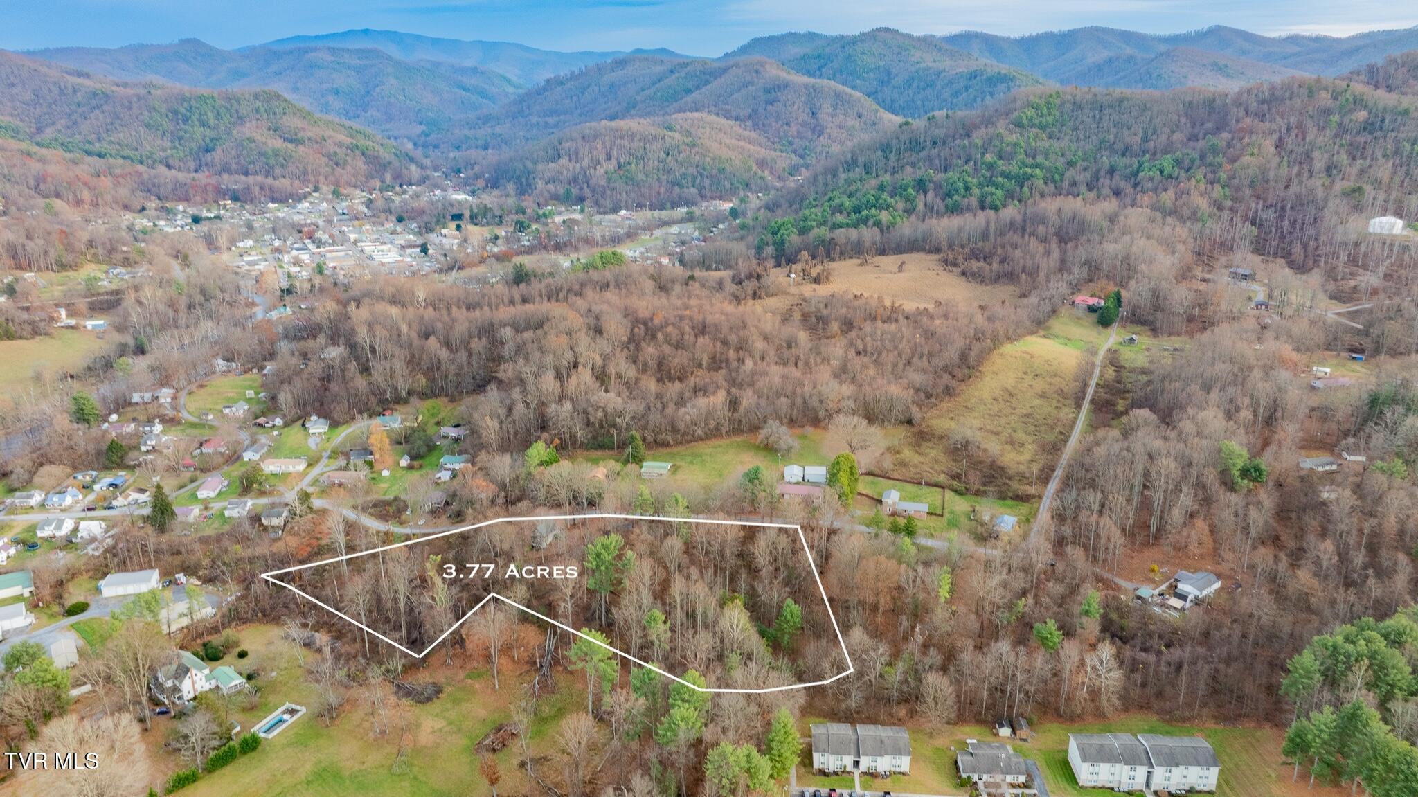 32209 Rambo Street Damascus, VA 24236 - Photo 2 of 24 dji_fly_20251120_163212_0622_17637354951