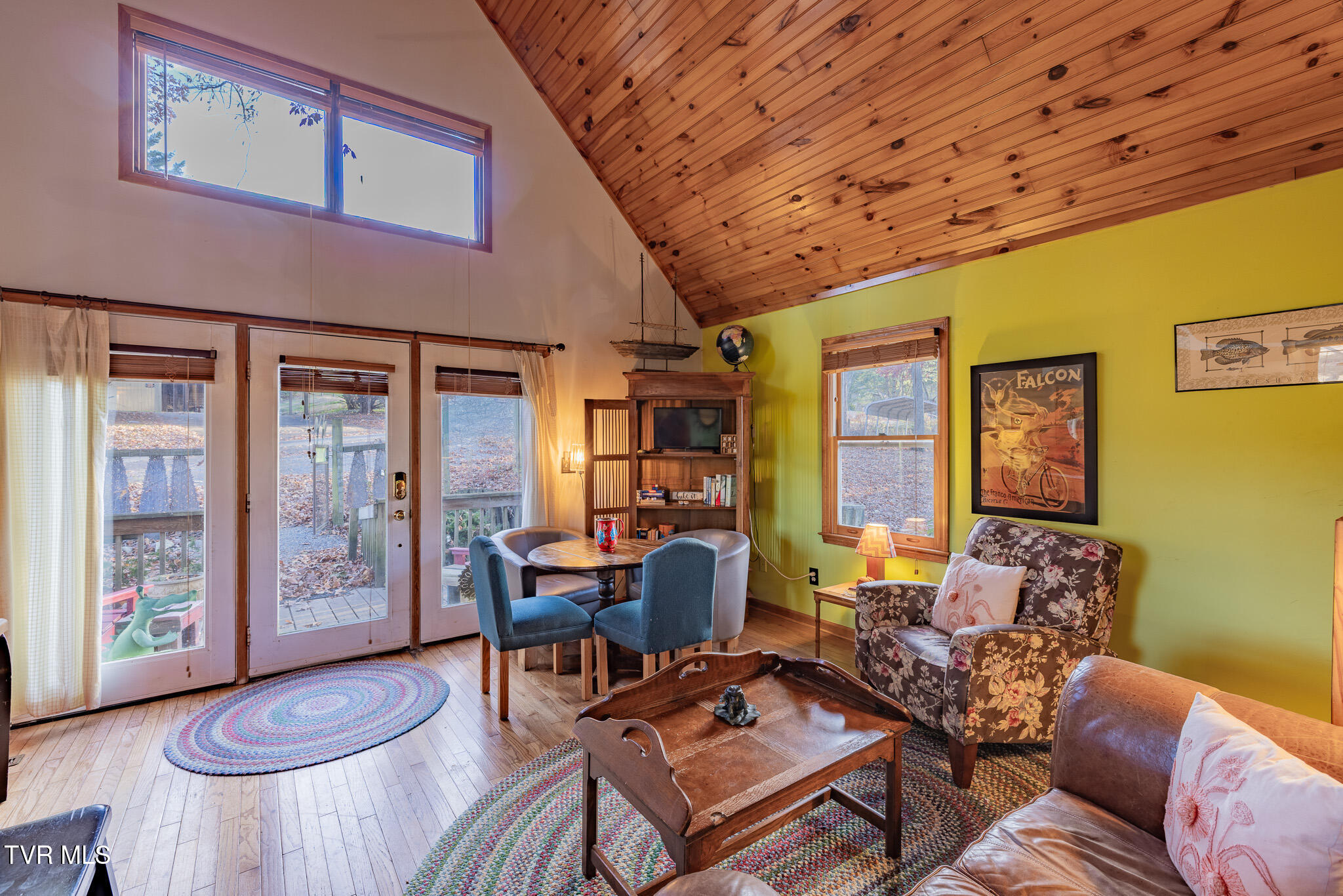 32209 Rambo Street Damascus, VA 24236 - Photo 5 of 24 1R9A0969-HDR