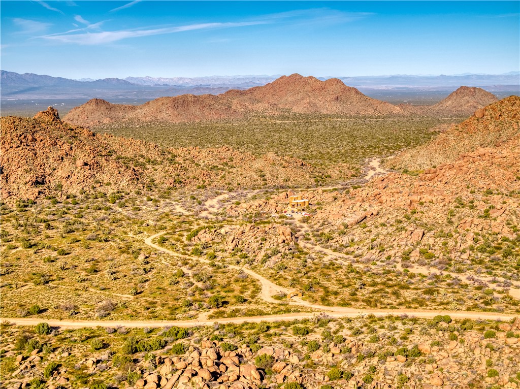 17445 South La Cienega Ranch Road Yucca, AZ 86438 - Photo 39 of 52 a view of an ocean