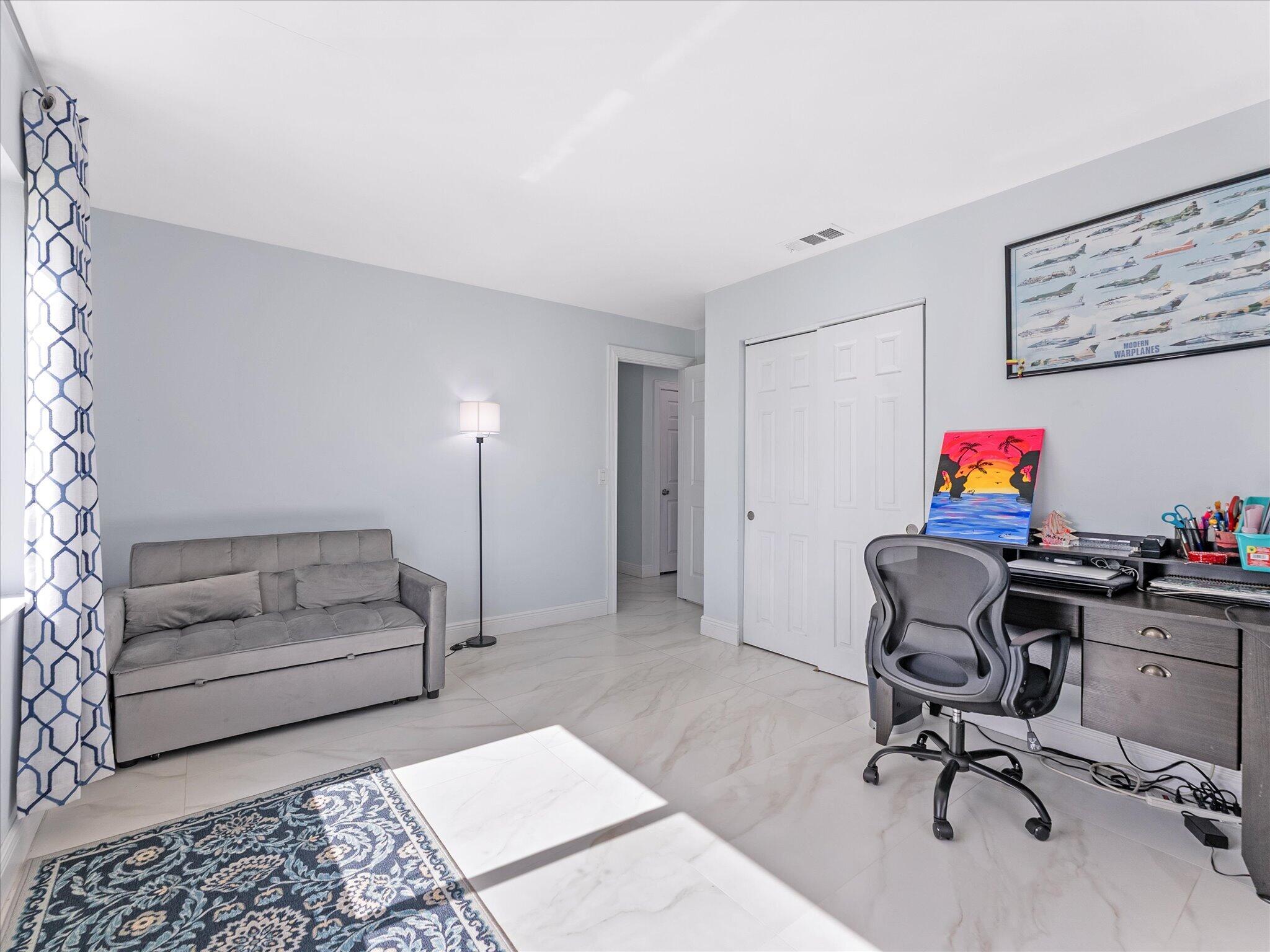 23040 Southwest 54th Avenue Boca Raton, FL 33433 - Photo 18 of 50 22-22