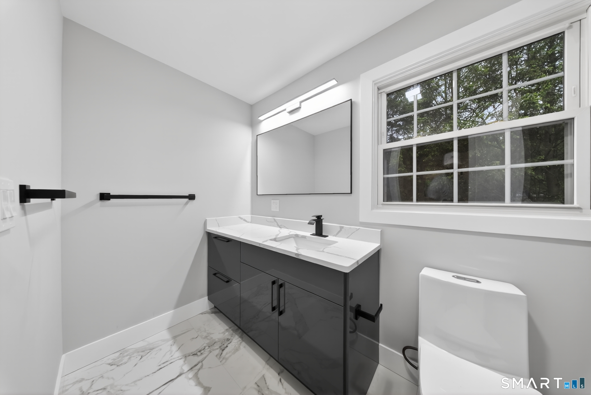 66 Adams Road Fairfield, CT 06824 - Photo 31 of 36