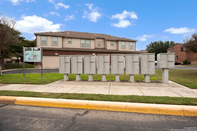 $1,700 | 2642 Grayson Way, San Antonio, TX 78232