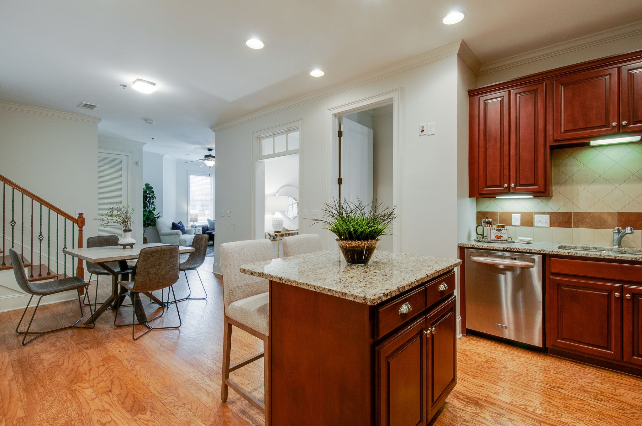4407 Ridgefield Way Nashville, TN 37205 - Photo 13 of 39