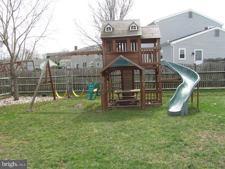 1083 Plowshare Road Blue Bell, PA 19422 - Photo 21 of 22 Back Yard