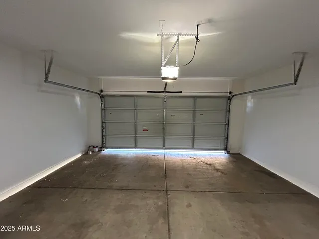 a view of a garage