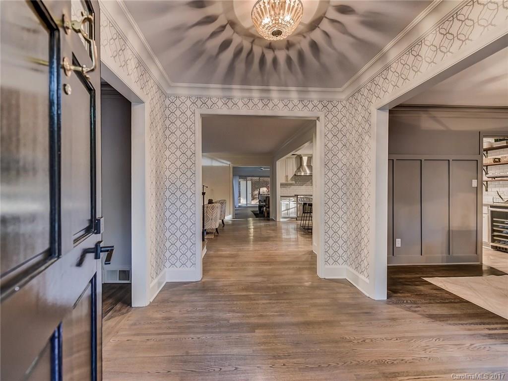 4237 Oldfield Road Charlotte, NC 28226 - Photo 3 of 24 Gallery Image 3
