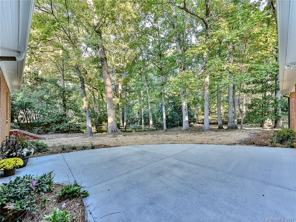 4237 Oldfield Road Charlotte, NC 28226 - Photo 22 of 24 Gallery Image 22