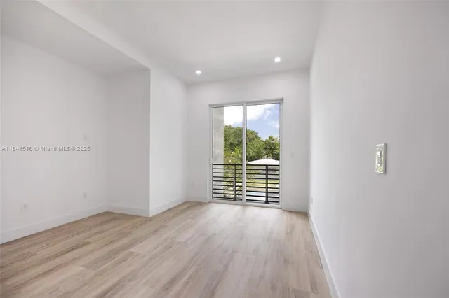 $1,575,000 | 3164 Plaza Street, Coconut Grove, FL 33133