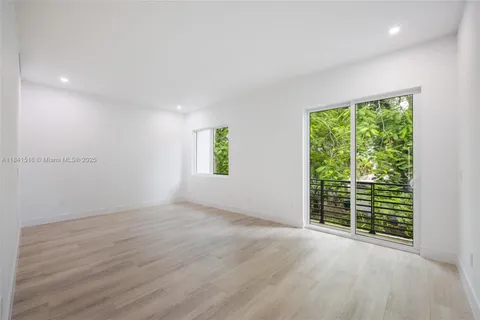 $1,575,000 | 3164 Plaza Street, Coconut Grove, FL 33133