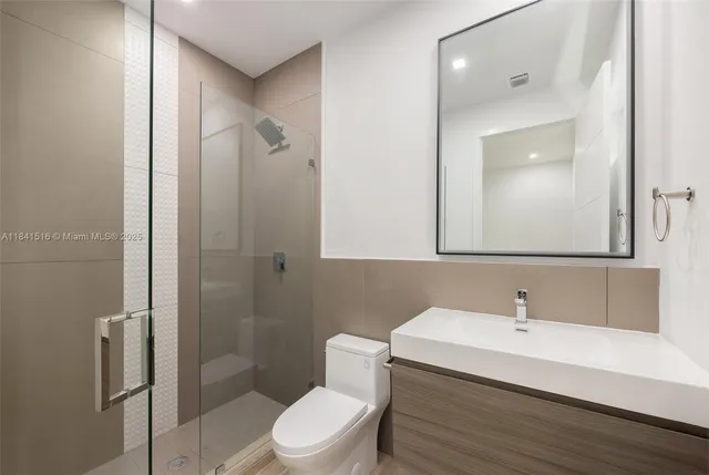 $1,575,000 | 3164 Plaza Street, Coconut Grove, FL 33133