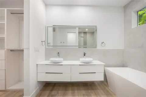 $1,575,000 | 3164 Plaza Street, Coconut Grove, FL 33133