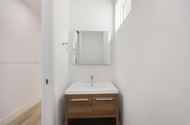 $1,575,000 | 3164 Plaza Street, Coconut Grove, FL 33133