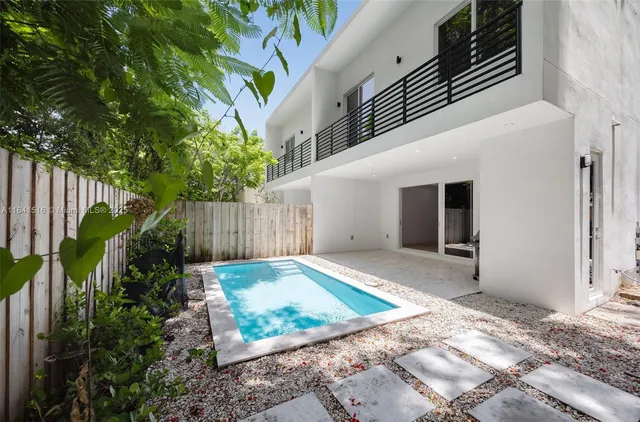 $1,575,000 | 3164 Plaza Street, Coconut Grove, FL 33133