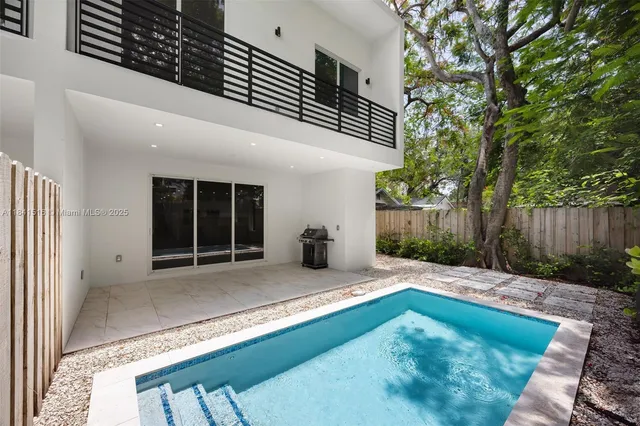 $1,575,000 | 3164 Plaza Street, Coconut Grove, FL 33133