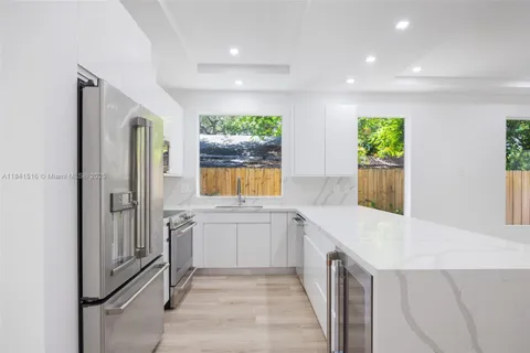 $1,575,000 | 3164 Plaza Street, Coconut Grove, FL 33133