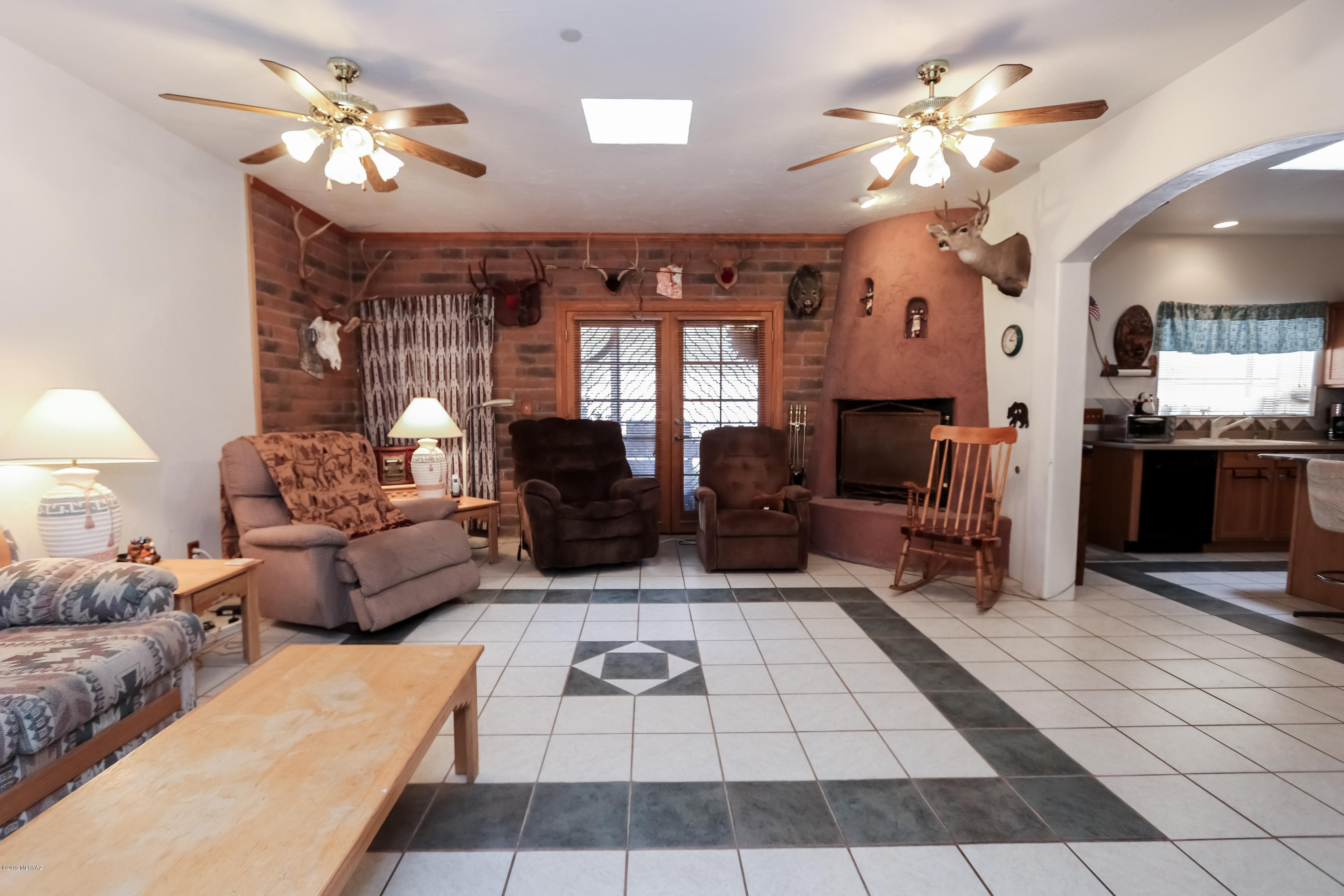 4241 West Elvado Road Tucson, AZ 85746 - Photo 14 of 48 Gallery Image 14