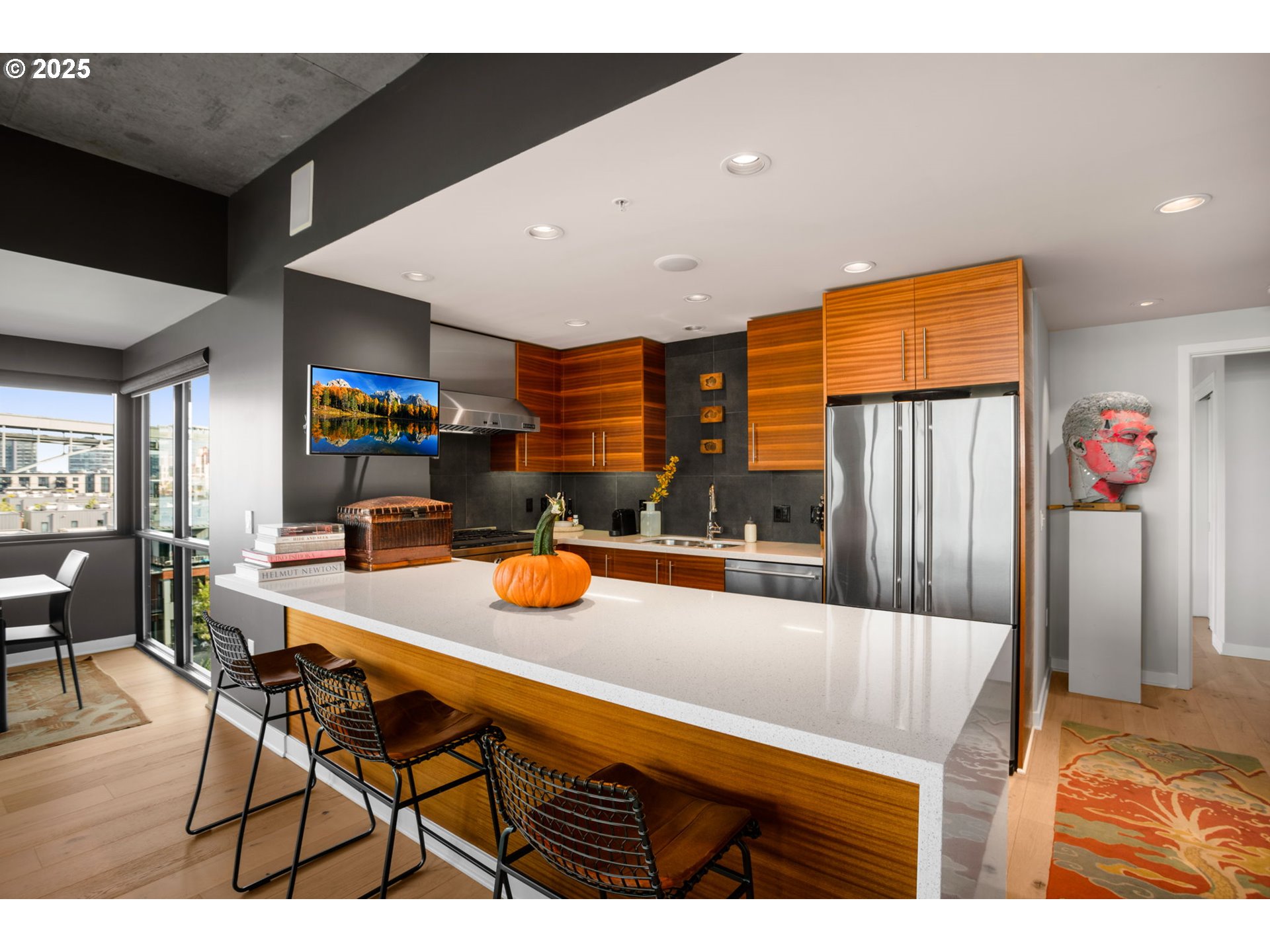 1830 Northwest Riverscape Street, Unit 610 Portland, OR 97209 - Photo 12 of 33 Gallery Image 12